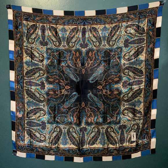 Yves Saint Laurent YSL Large 100% Silk Paisley Print Scarf Shawl Babushka - Picture 15 of 15